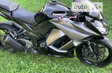 Спортбайк Kawasaki Z 1000SX 2013 в Верховине