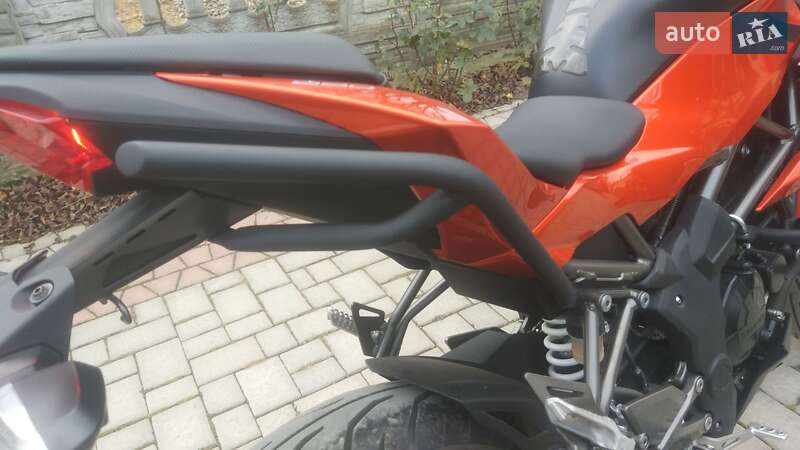 Мотоцикл Без обтікачів (Naked bike) Kawasaki Z 250SL 2016 в Чернівцях