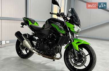 Мотоцикл Без обтекателей (Naked bike) Kawasaki Z 400 2019 в 