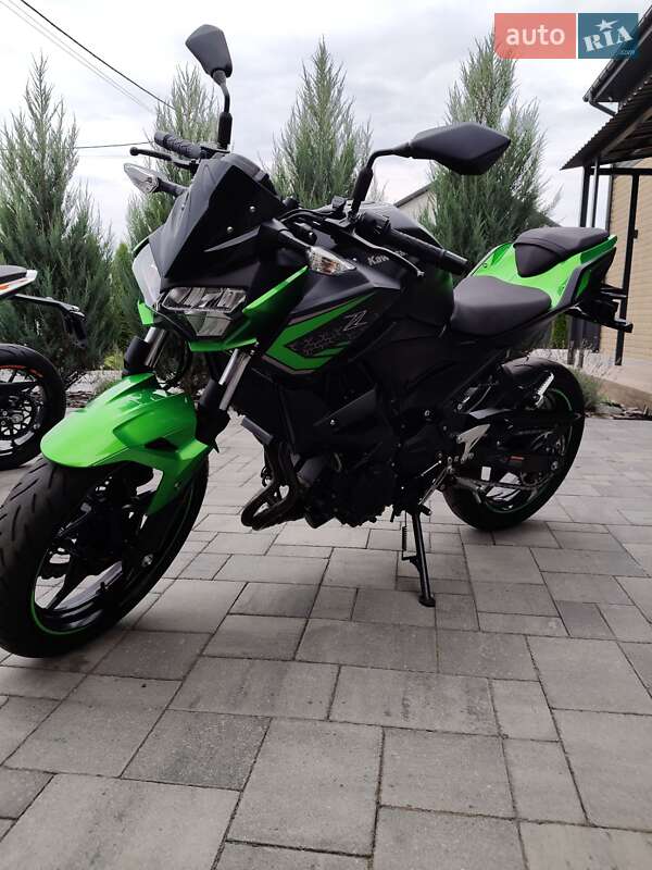 Мотоцикл Без обтекателей (Naked bike) Kawasaki Z 400 2021 в Берёзовке