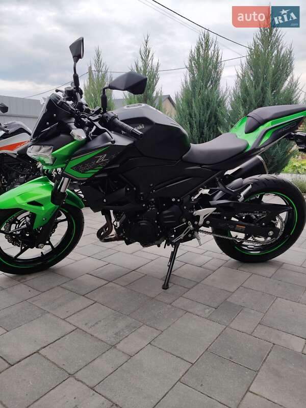 Мотоцикл Без обтекателей (Naked bike) Kawasaki Z 400 2021 в Берёзовке