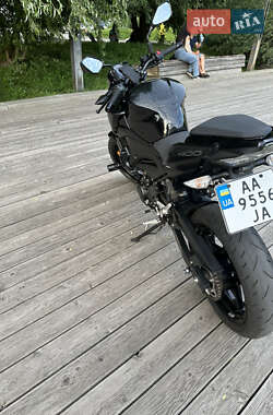 Мотоцикл Без обтекателей (Naked bike) Kawasaki Z 400 2020 в 