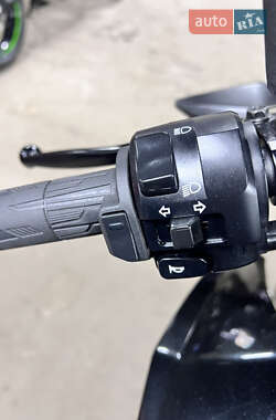 Мотоцикл Без обтекателей (Naked bike) Kawasaki Z 400 2021 в 