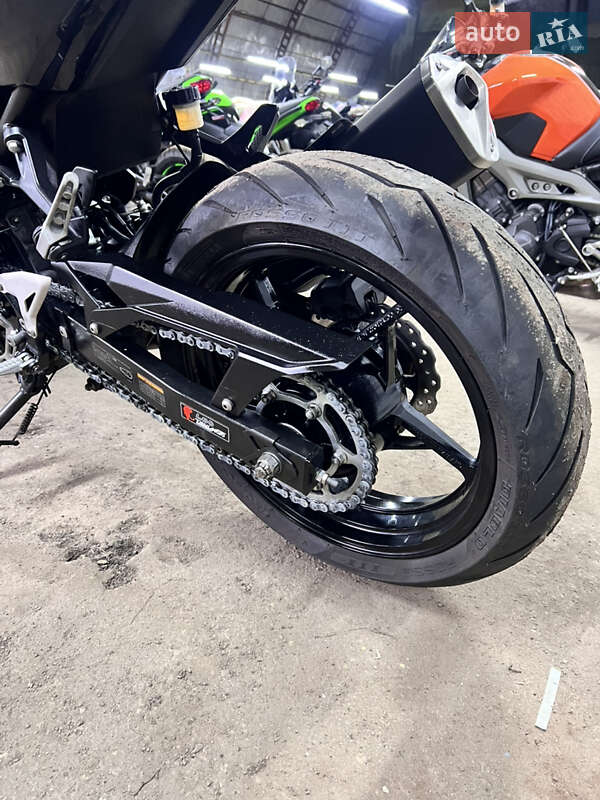 Мотоцикл Без обтекателей (Naked bike) Kawasaki Z 400 2018 в Житомире