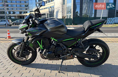Мотоцикл Без обтекателей (Naked bike) Kawasaki Z 650 2023 в 