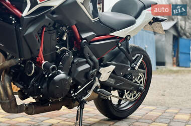 Мотоцикл Без обтекателей (Naked bike) Kawasaki Z 650 2022 в 