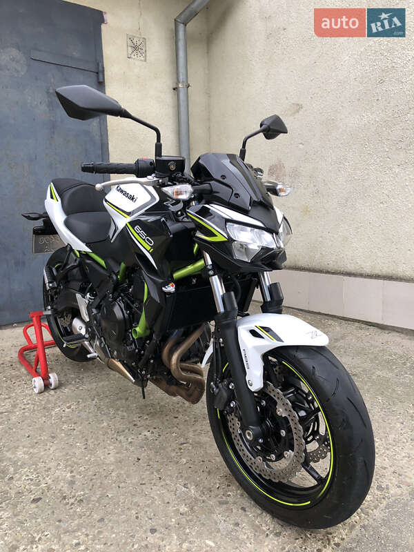 Мотоцикл Без обтікачів (Naked bike) Kawasaki Z 650 2020 в 