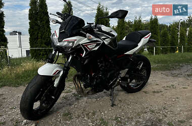 Мотоцикл Без обтекателей (Naked bike) Kawasaki Z 650 2022 в 