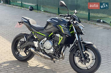 Мотоцикл Без обтекателей (Naked bike) Kawasaki Z 650 2018 в 