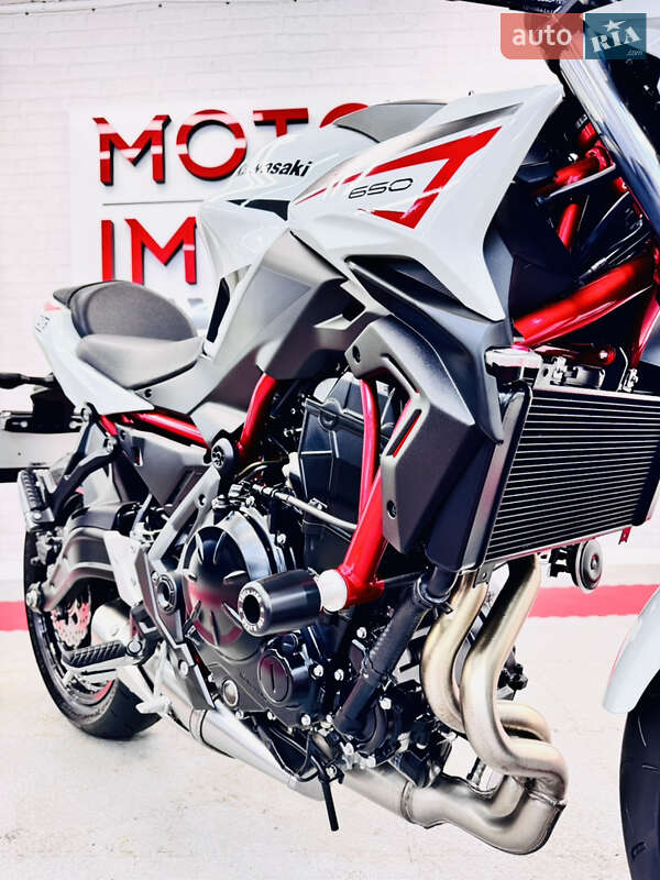 Спортбайк Kawasaki Z 650 2022 в Одессе