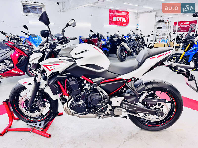 Спортбайк Kawasaki Z 650 2022 в Одессе