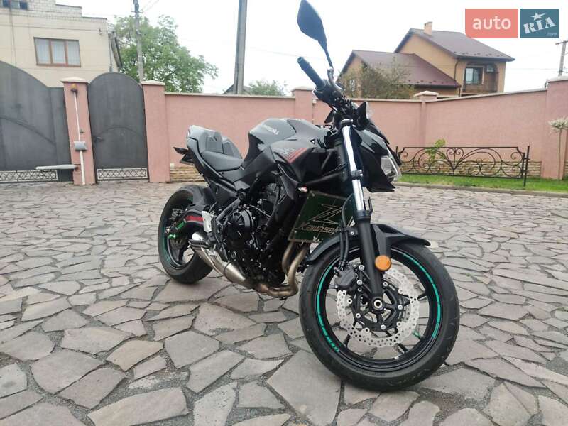 Мотоцикл Без обтекателей (Naked bike) Kawasaki Z 650 2020 в Мукачево
