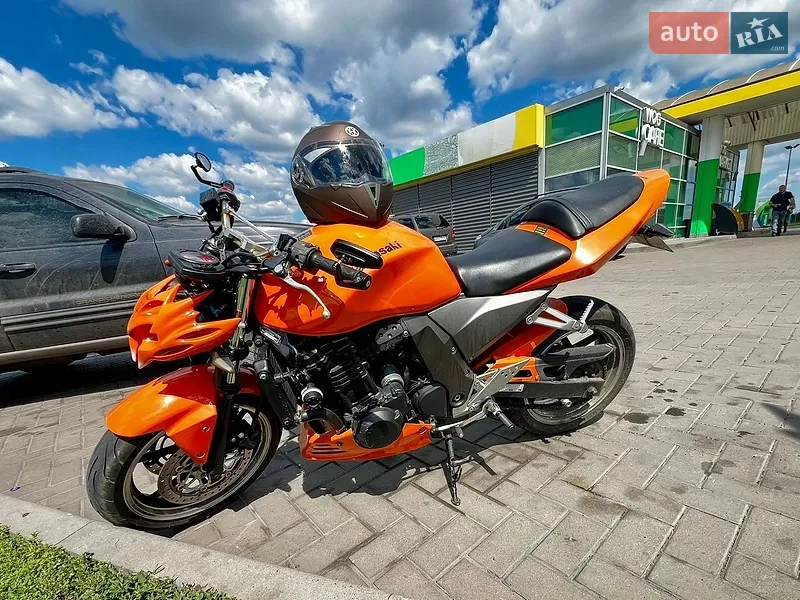 Kawasaki Z 750 2004