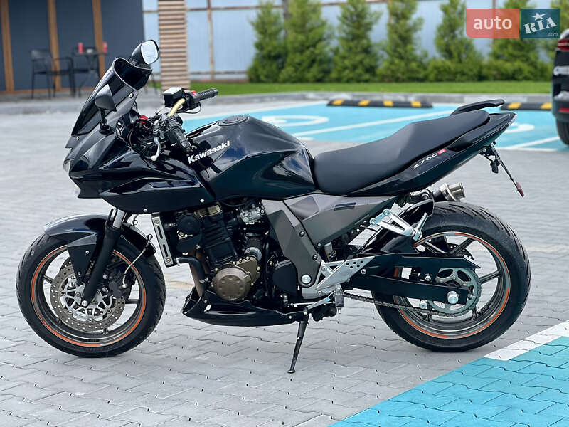 Мотоцикл Спорт-туризм Kawasaki Z 750S 2005 в Виннице