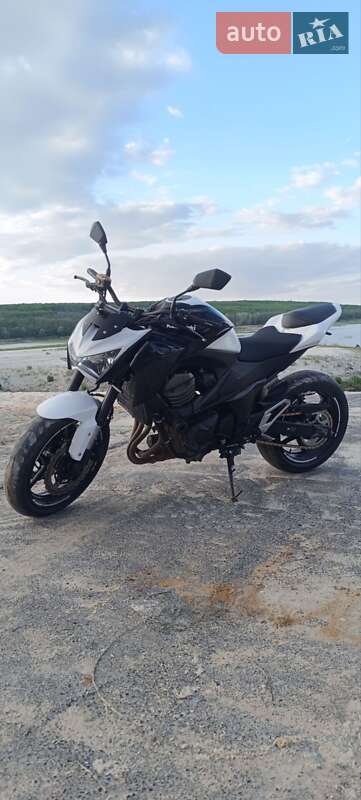 Мотоцикл Без обтікачів (Naked bike) Kawasaki Z 800 2016 в Ізюмі