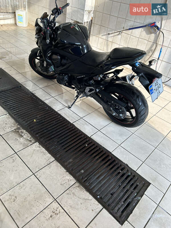 Мотоцикл Без обтікачів (Naked bike) Kawasaki Z 800 2013 в Кам'янському