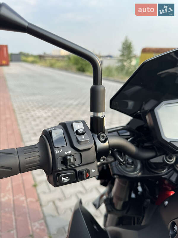 Мотоцикл Без обтекателей (Naked bike) Kawasaki Z900 2021 в Киеве