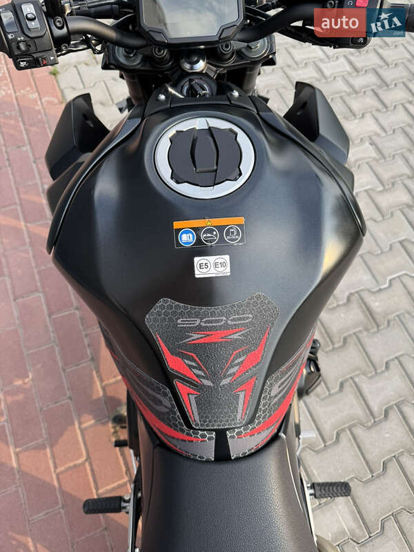 Мотоцикл Без обтекателей (Naked bike) Kawasaki Z900 2021 в Киеве