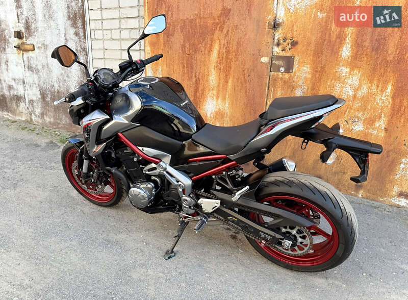 Мотоцикл Без обтекателей (Naked bike) Kawasaki Z900 2018 в Днепре фото 3 Мотоцикл Без обтекателей (Naked bike) Kawasaki Z900 2018 в Днепре