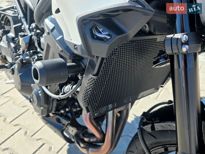 Мотоцикл Без обтекателей (Naked bike) Kawasaki Z900 2025 в Тараще