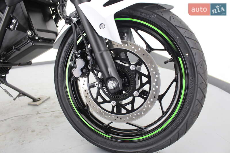 Мотоцикл Без обтекателей (Naked bike) Kawasaki Z 2024 в Гнивани