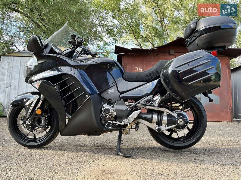 Мотоцикл Спорт-туризм Kawasaki ZG 1400 2015 в Львове фото 8 Мотоцикл Спорт-туризм Kawasaki ZG 1400 2015 в Львове