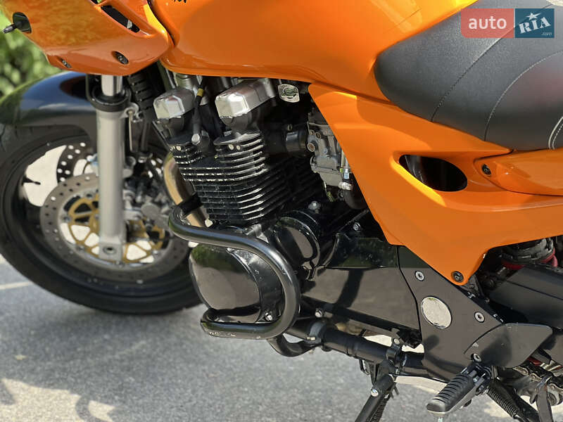 Мотоцикл Спорт-туризм Kawasaki ZR 7S 2004 в Виннице