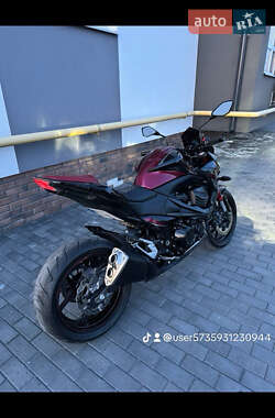 Спортбайк Kawasaki ZR 2016 в 