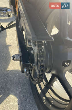Мотоцикл Без обтекателей (Naked bike) Kawasaki ZR 2006 в 