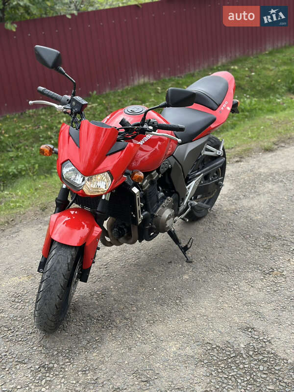 Мотоцикл Кросс Kawasaki ZR 2004 в Старом Самборе