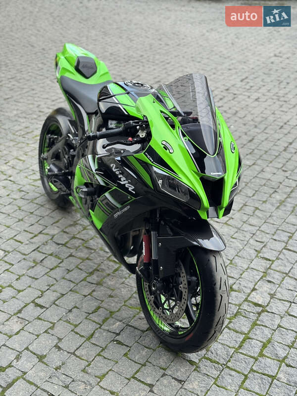 Спортбайк Kawasaki ZX 10R 2016 в Черновцах