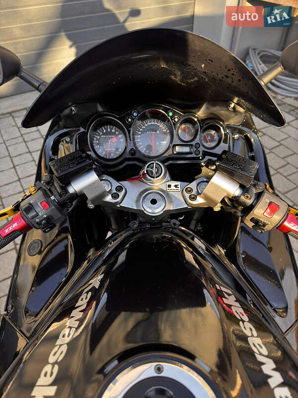 Спортбайк Kawasaki ZX 12R 2002 в Ивано-Франковске фото 26 Спортбайк Kawasaki ZX 12R 2002 в Ивано-Франковске