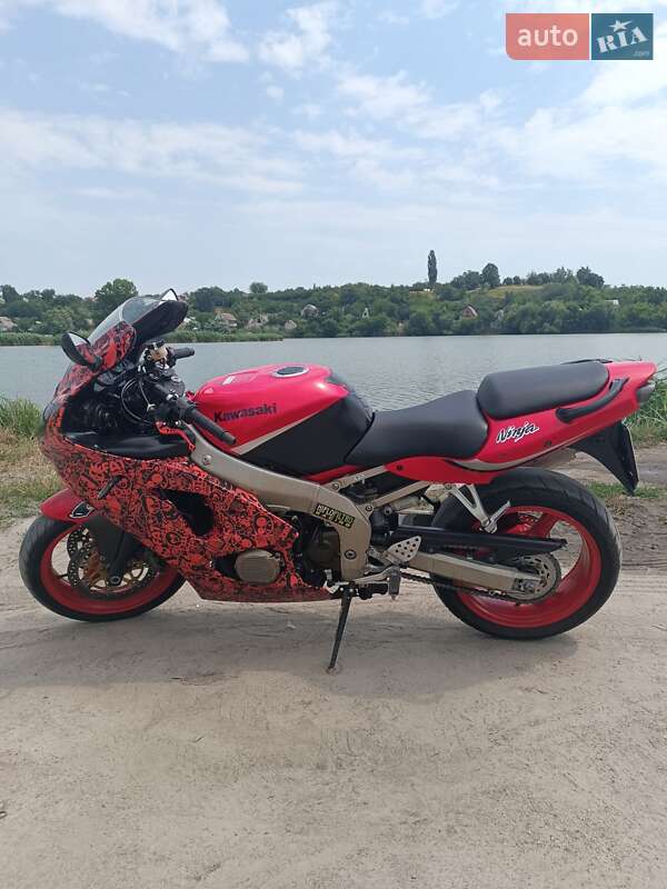 Спортбайк Kawasaki ZX 6R 636 2002 в Кагарлыке фото 3 Спортбайк Kawasaki ZX 6R 636 2002 в Кагарлыке