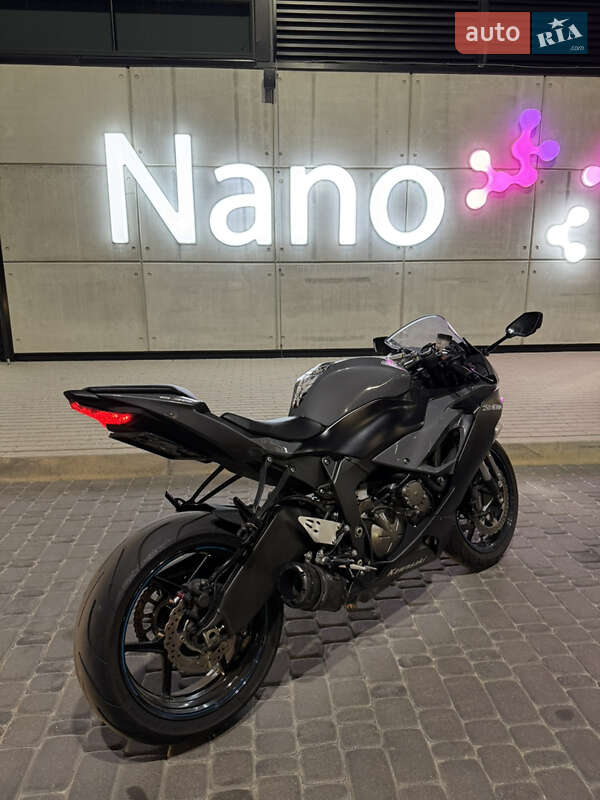 Спортбайк Kawasaki ZX 2018 в Киеве