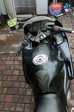 Мотоцикл Спорт-туризм Kawasaki ZZR 400 2004 в 
