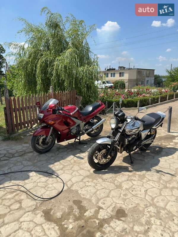 Мотоцикл Туризм Kawasaki ZZR 400 2001 в Одессе