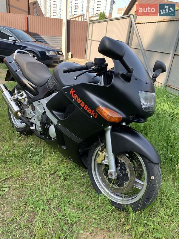 Мотоцикл Спорт-туризм Kawasaki ZZR 2000 в Броварах фото 2 Мотоцикл Спорт-туризм Kawasaki ZZR 2000 в Броварах