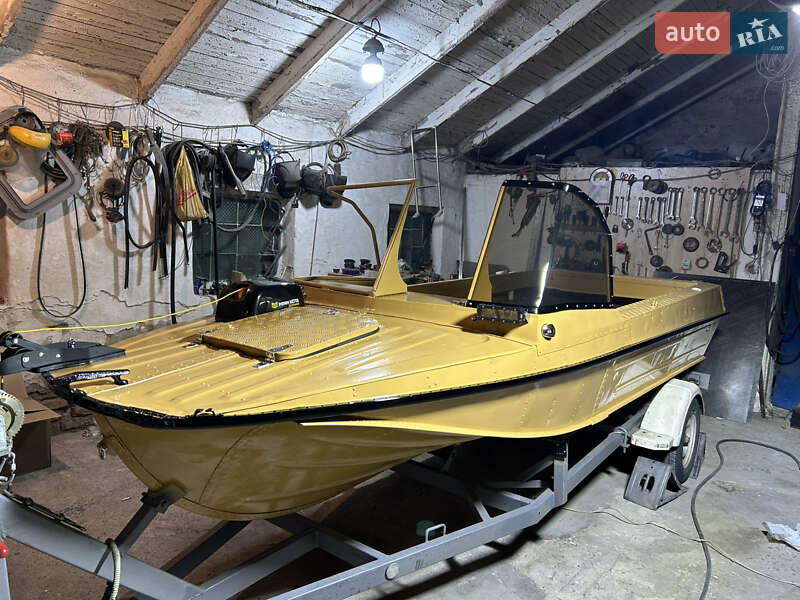 Човен Казанка 5М 2023 в Києві