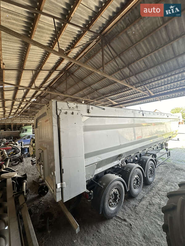 Самосвал полуприцеп Kempf SKM 2006 в Гайвороне