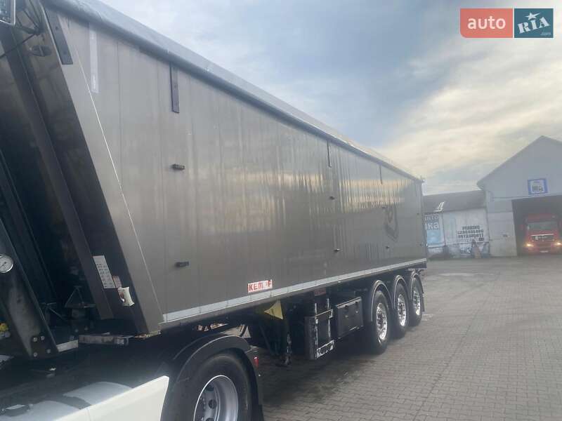 Зерновоз - прицеп Kempf SKM 2017 в Коломые