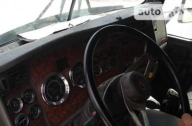 Тягач Kenworth Т-600 2003 в 