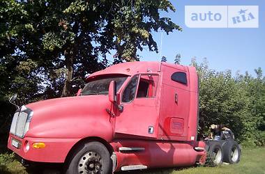 Тягач Kenworth T2000 2002 в 