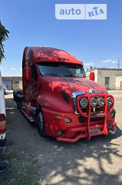 Тягач Kenworth T2000 2002 в 