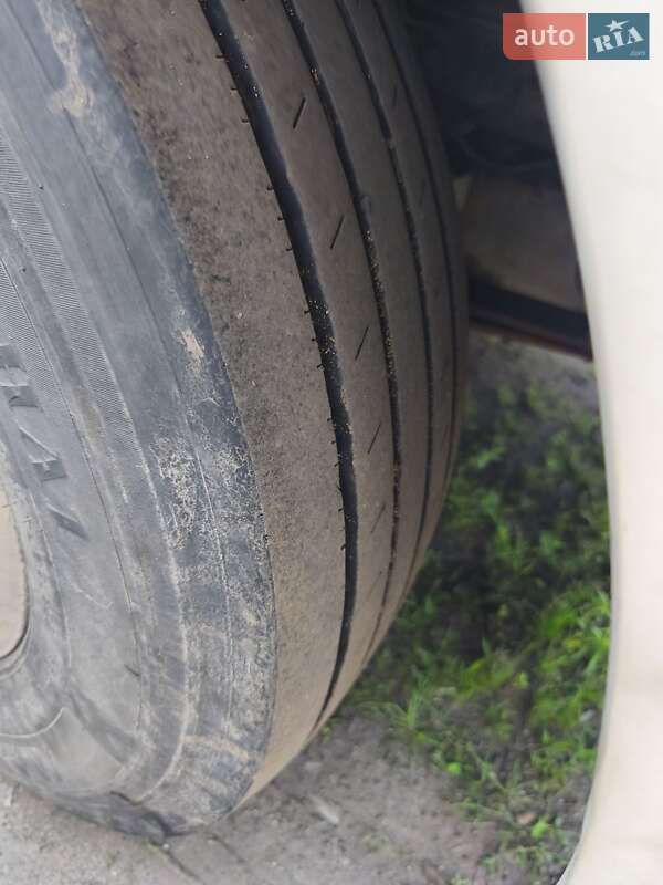 Тягач Kenworth T2000 2002 в Калиновке