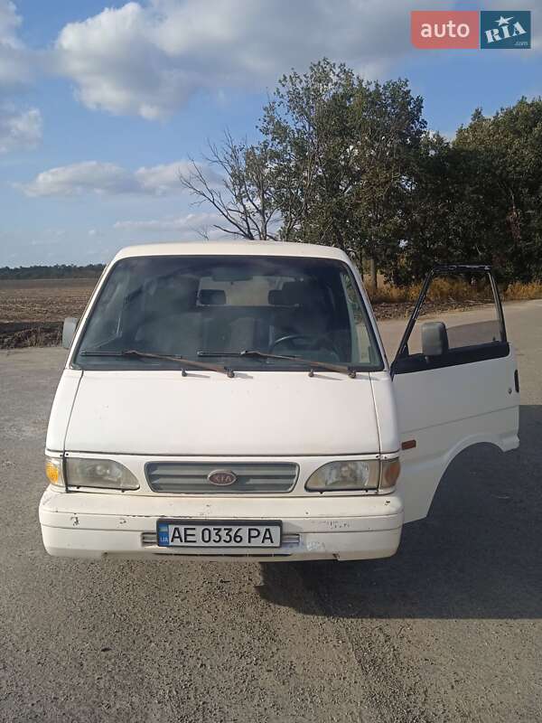 Kia Besta 1998