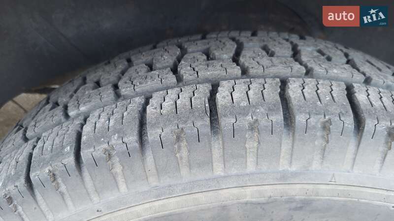 Мінівен Kia Besta 1998 в Києві