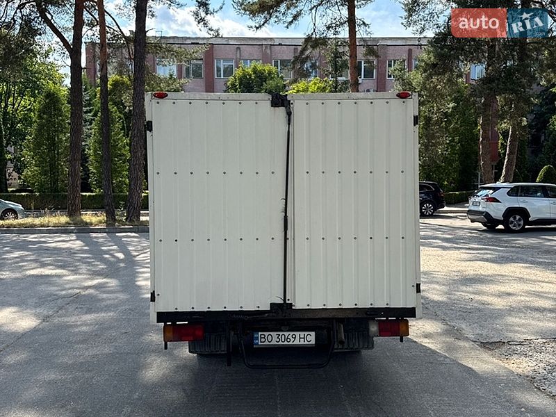 Грузовой фургон Kia Bongo 2002 в Нетешине