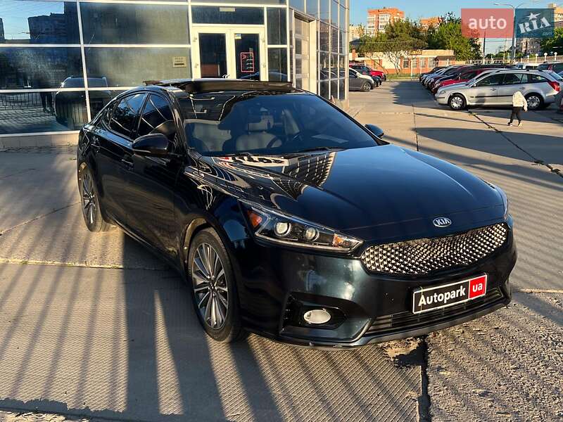 Седан Kia Cadenza 2017 в Харькове