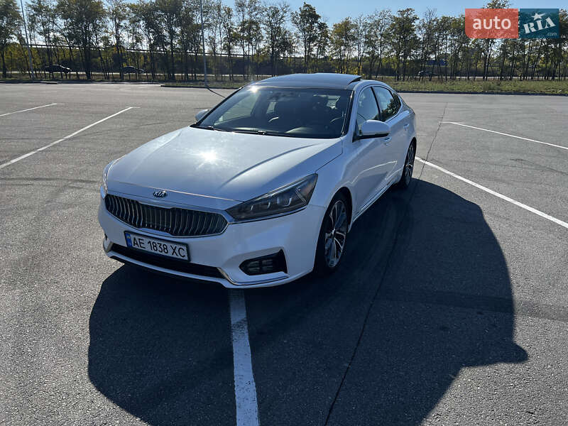 Седан Kia Cadenza 2017 в Днепре фото Седан Kia Cadenza 2017 в Днепре