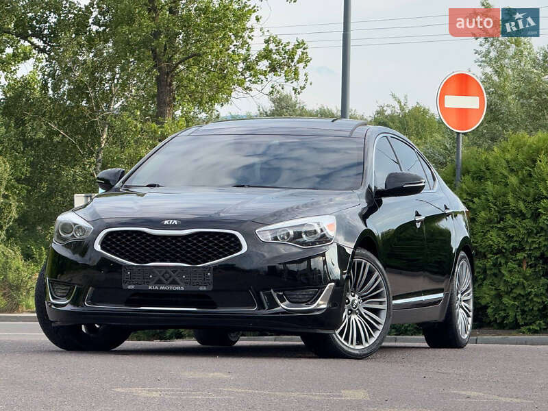 Седан Kia Cadenza 2013 в Дрогобыче